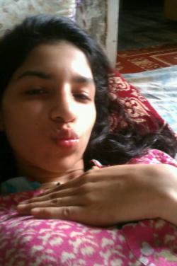 sexy hot girl pictures in Karachi