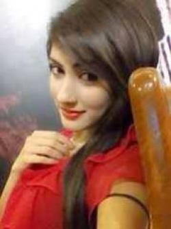 sexy hot girl pictures in Lahore
