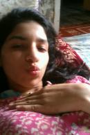 Karachi Female pictures